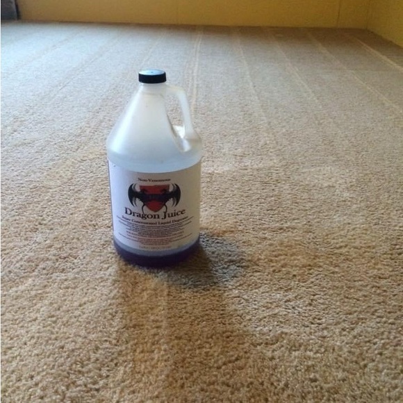 Dragon Juice all natural Liquid soap
2 - 32oz spray containers (1/2 gal total) - Picture 16 of 17